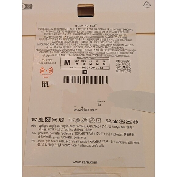 ZARA Earrings Womens Statement White Pearlized 3D Flower Lightweight Embossed - Picture 10 of 10